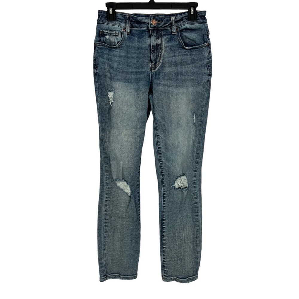 MAURICES Women’s Blue Jeans Sz 4 Distressed Ripped/Torn Light Wash Stretch Flaw